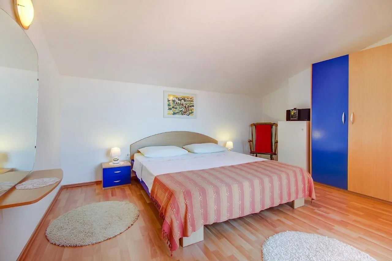 Dom wakacyjny Holiday House With A Parking Space Mali Losinj, Losinj - 19619 Chorwacja